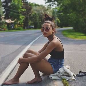 Meet your Posher, Laurianne